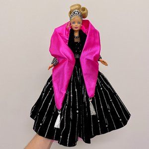 MIB Special Edition Rare Vintage 1998 Happy Holidays Original Barbie Doll